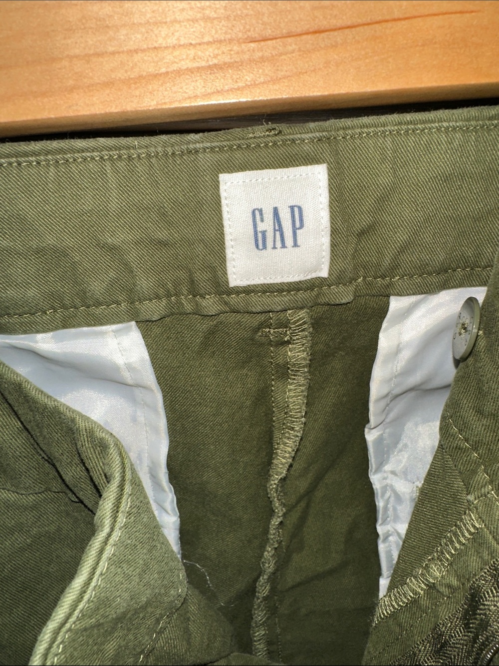 GAP Woman’s Olive Green Chinos - Picture 4 of 8